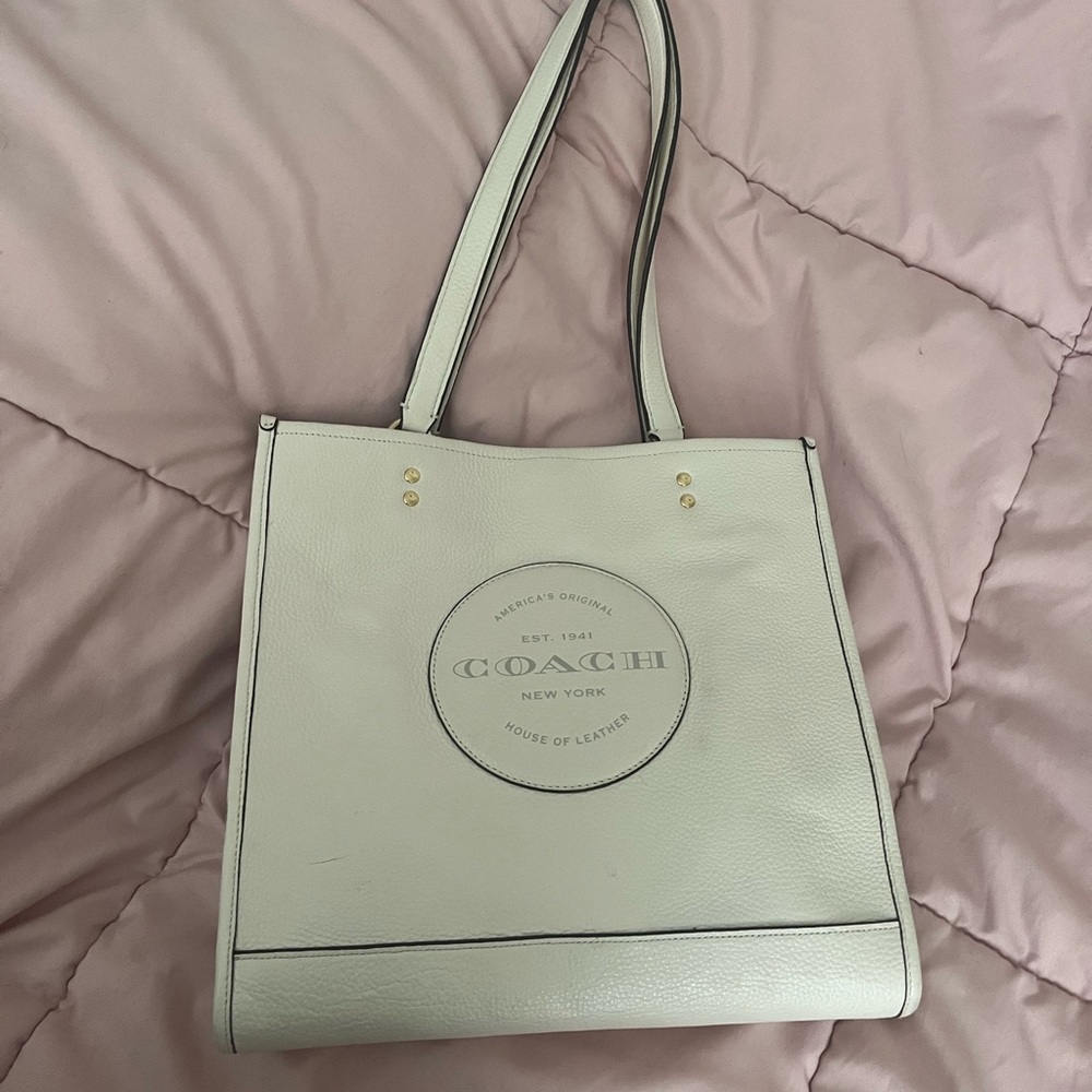 Coach Dempsey Tote Bag in Chalk